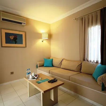 Mavi Turkbuku Otel 3*
