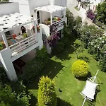 מלון Mavi Turkbuku 4*