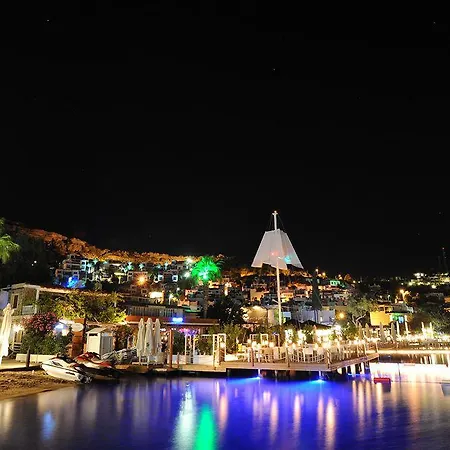 Mavi Turkbuku Hotel 3*