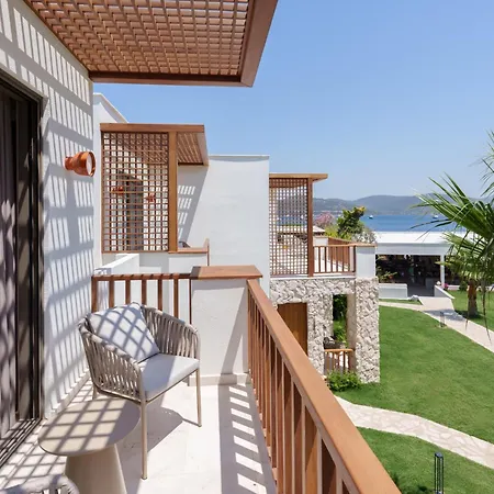 Mavi Turkbuku Hotel 3*