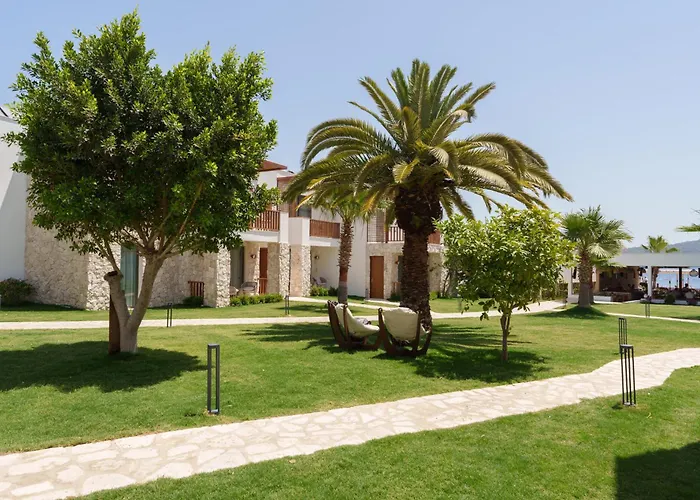 Mavi Hotel Golturkbuku