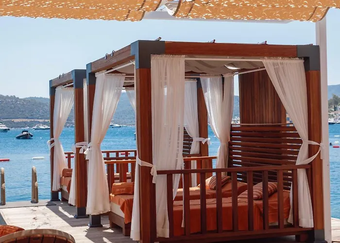 Mavi Hotel Golturkbuku